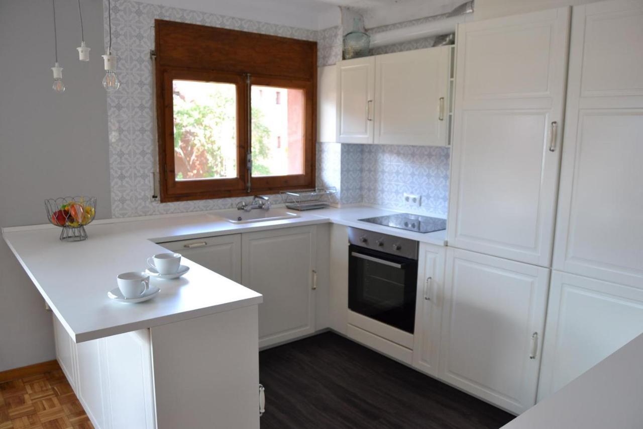Amplio Apartamento Con Piscina En Llivia Luaran gambar